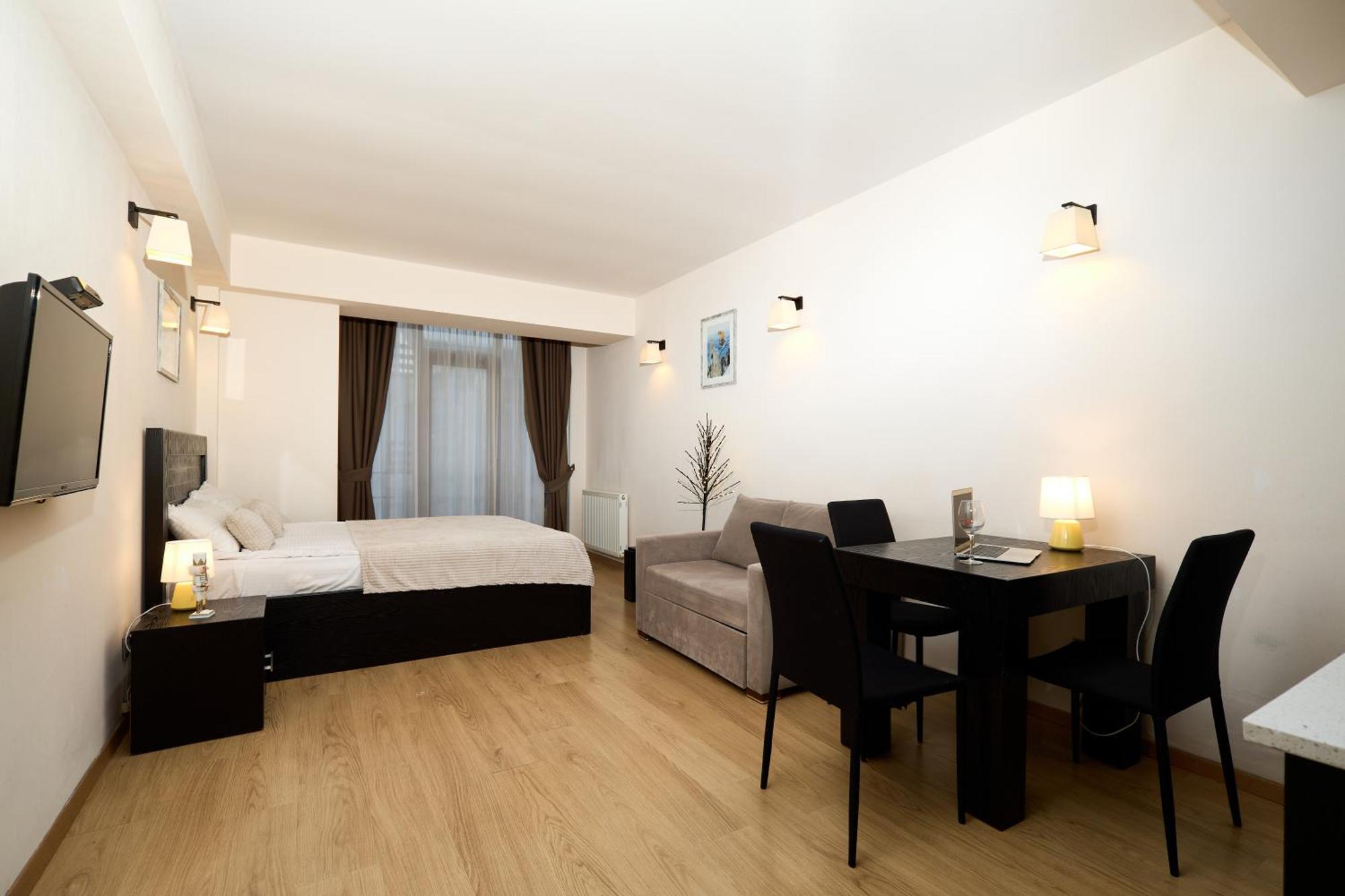 Panorama Apartments New 구다우리 외부 사진