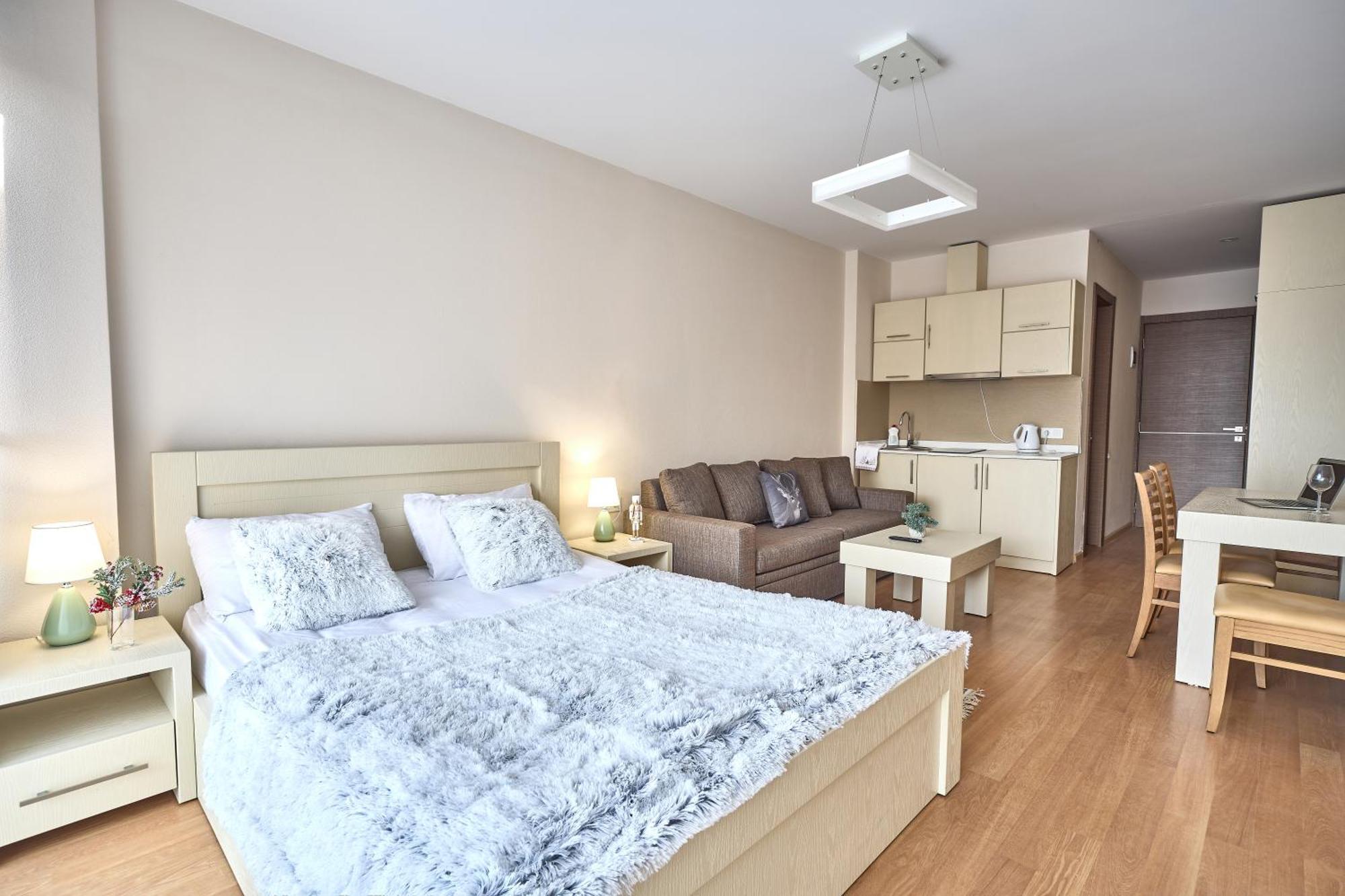 Panorama Apartments New 구다우리 외부 사진